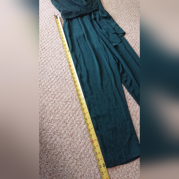 ASTR the Label Side Tie Jumpsuit Green Surplice V-Neck Wrap Style SIZE S - Picture 9 of 13